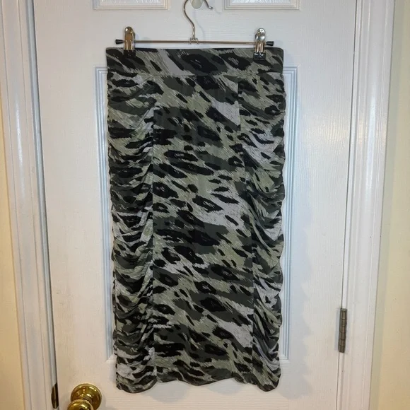 Adrienne Landau Onyx Jade Collection Ruched Mesh Skirt Size S NWT - Picture 2 of 11